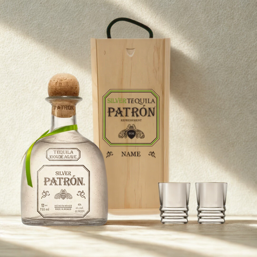 Personalised Patron Silver Tequila Gift Set with Shot Glasses - 70cl (40% ABV)